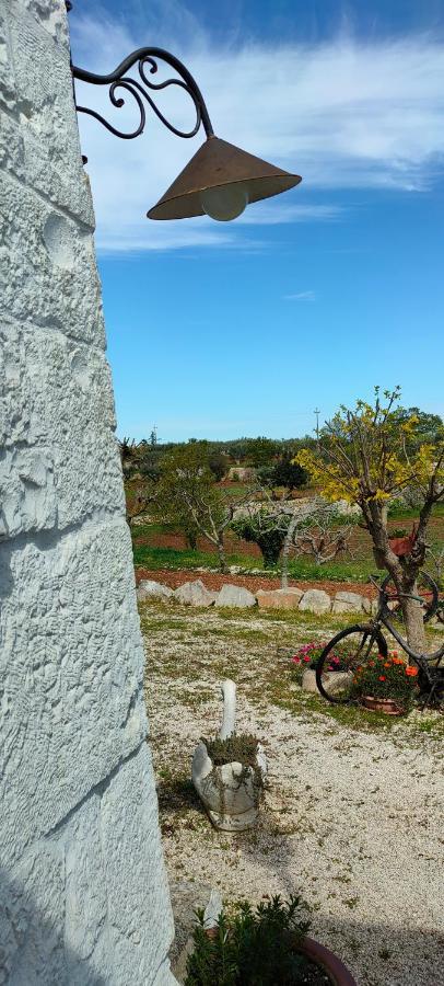 Antico Trullo Immerso Nella Campagna Alberobello Buitenkant foto