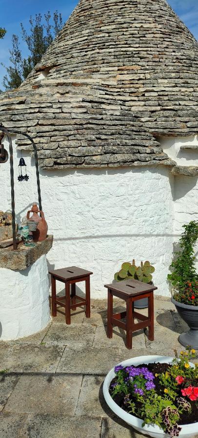 Antico Trullo Immerso Nella Campagna Alberobello Buitenkant foto